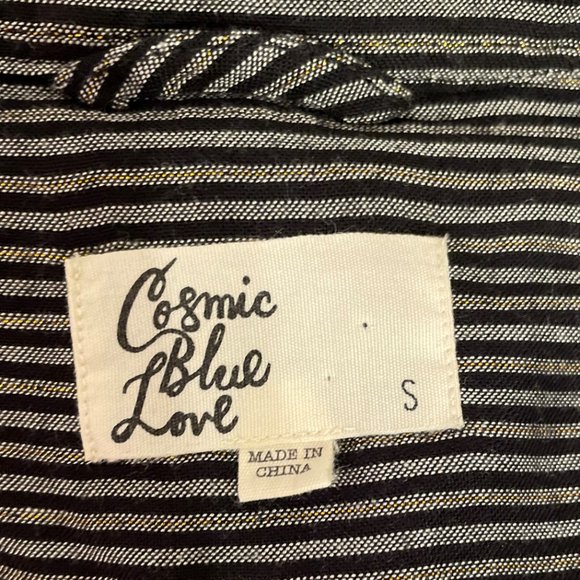 Cosmic Blue Love Crossover hem low v-neck - Picture 6 of 9